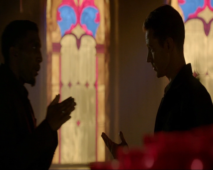 VampireDiaries-dot-nl_TheOriginals4x03HaunterOfRuins0528.jpg