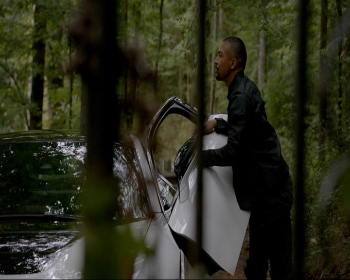 VampireDiaries-dot-nl_TheOriginals4x03HaunterOfRuins0759.jpg