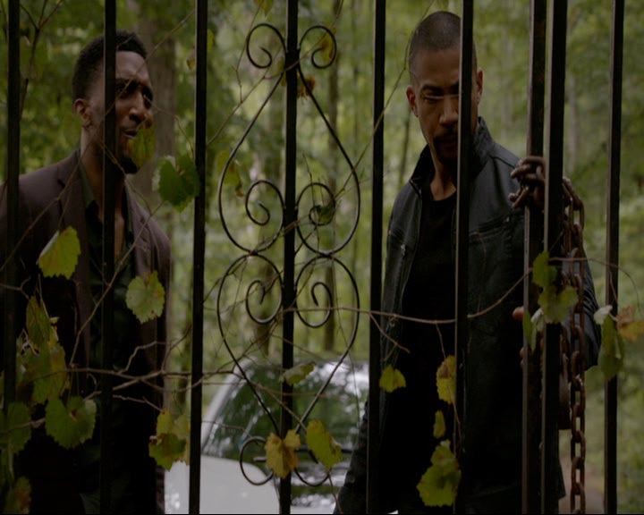 VampireDiaries-dot-nl_TheOriginals4x03HaunterOfRuins0770.jpg