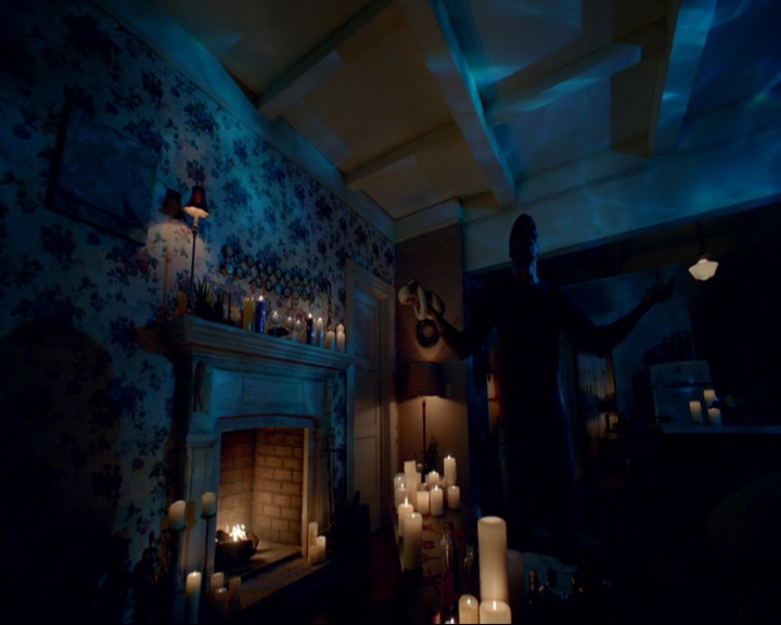 VampireDiaries-dot-nl_TheOriginals4x03HaunterOfRuins0820.jpg