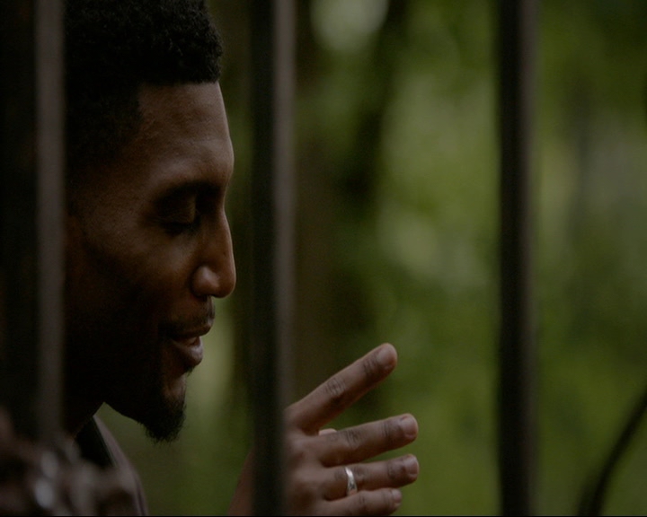 VampireDiaries-dot-nl_TheOriginals4x03HaunterOfRuins0834.jpg