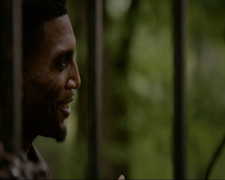 VampireDiaries-dot-nl_TheOriginals4x03HaunterOfRuins0835.jpg