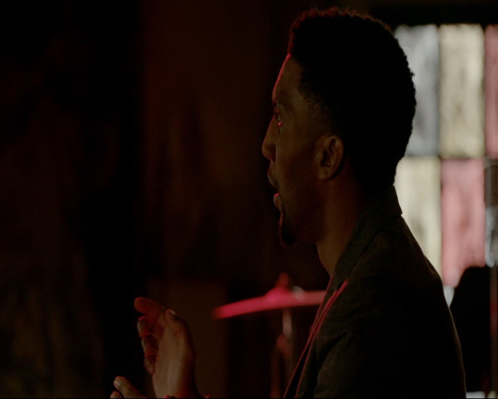 VampireDiaries-dot-nl_TheOriginals4x04KeepersOfTheHouse1371.jpg