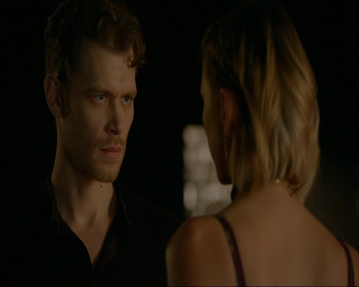 VampireDiaries-dot-nl_TheOriginals4x05IHearYouKnocking0569.jpg