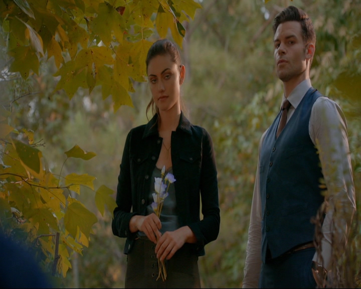 VampireDiaries-dot-nl_TheOriginals4x05IHearYouKnocking0640.jpg