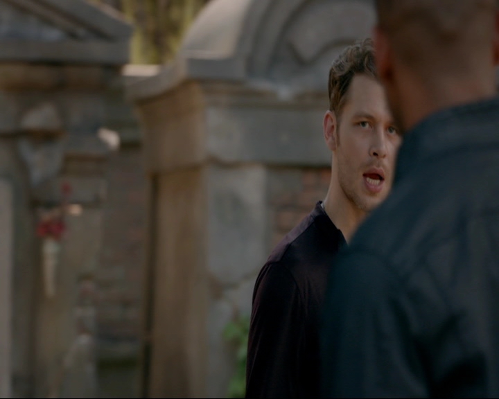 VampireDiaries-dot-nl_TheOriginals4x05IHearYouKnocking0695.jpg