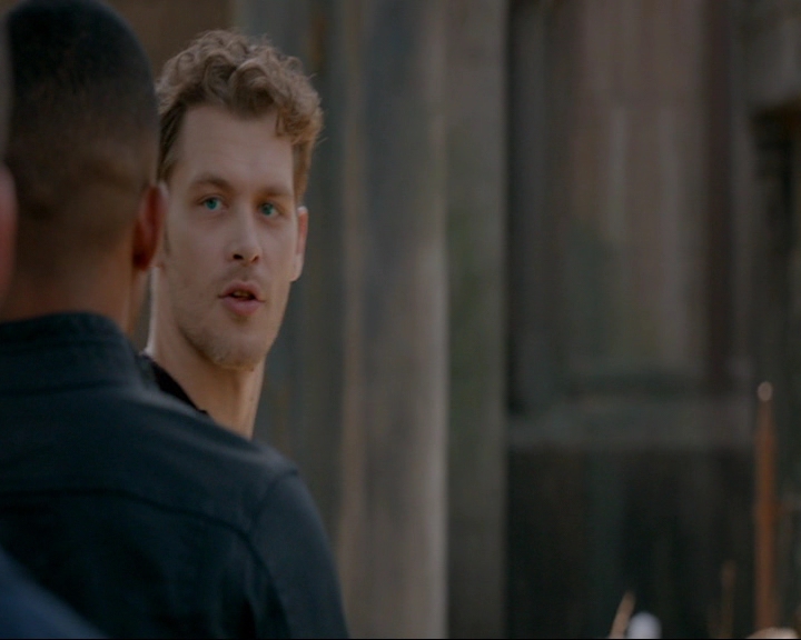 VampireDiaries-dot-nl_TheOriginals4x05IHearYouKnocking0699.jpg