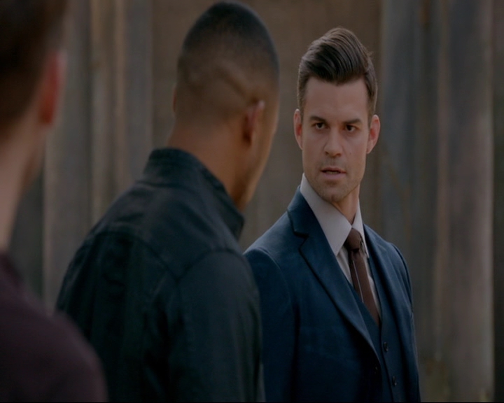 VampireDiaries-dot-nl_TheOriginals4x05IHearYouKnocking0708.jpg