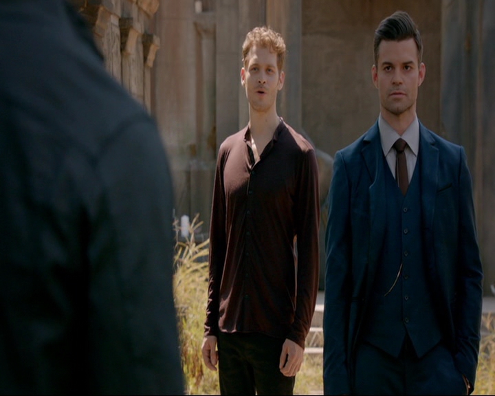 VampireDiaries-dot-nl_TheOriginals4x05IHearYouKnocking0722.jpg