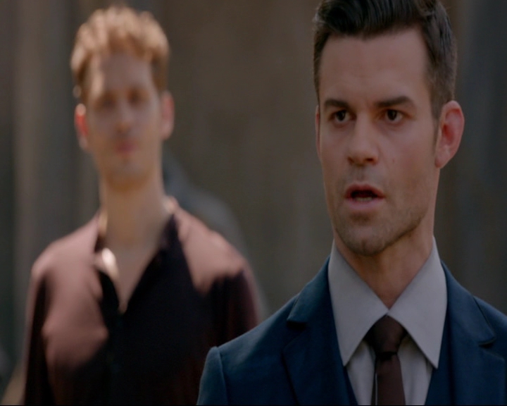 VampireDiaries-dot-nl_TheOriginals4x05IHearYouKnocking0727.jpg