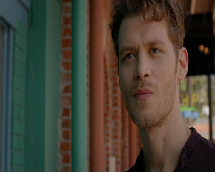 VampireDiaries-dot-nl_TheOriginals4x05IHearYouKnocking0811.jpg