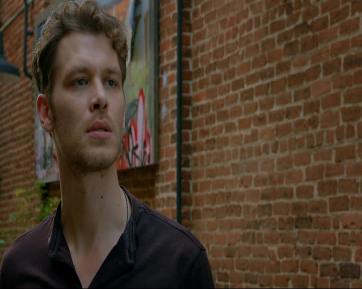 VampireDiaries-dot-nl_TheOriginals4x05IHearYouKnocking1230.jpg