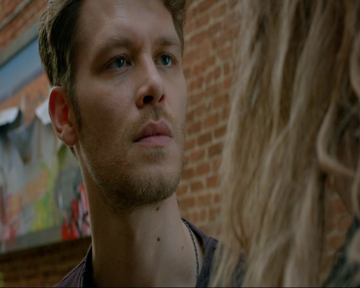 VampireDiaries-dot-nl_TheOriginals4x05IHearYouKnocking1248.jpg