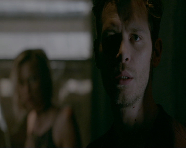 VampireDiaries-dot-nl_TheOriginals4x05IHearYouKnocking1875.jpg