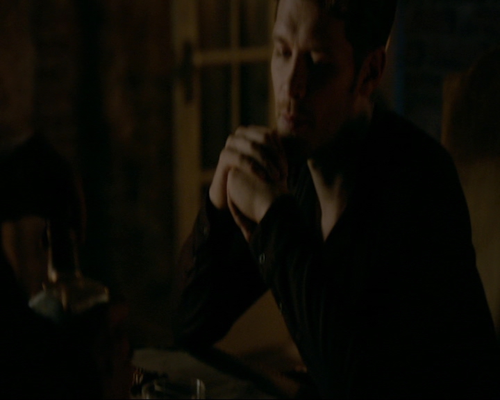 VampireDiaries-dot-nl_TheOriginals4x05IHearYouKnocking1900.jpg