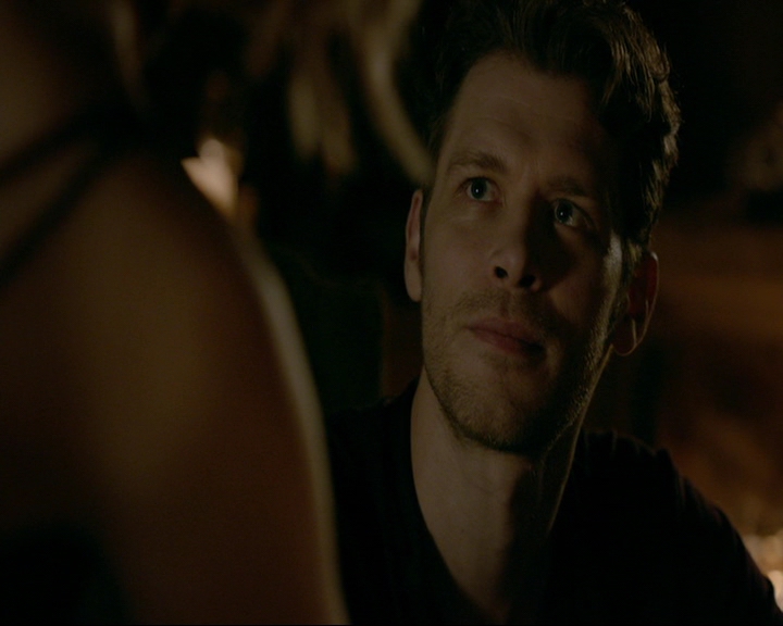 VampireDiaries-dot-nl_TheOriginals4x05IHearYouKnocking1926.jpg