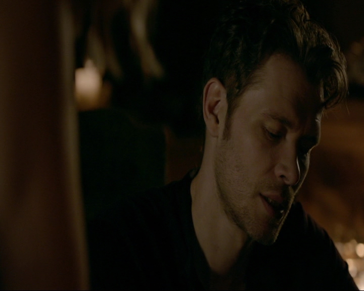 VampireDiaries-dot-nl_TheOriginals4x05IHearYouKnocking1930.jpg