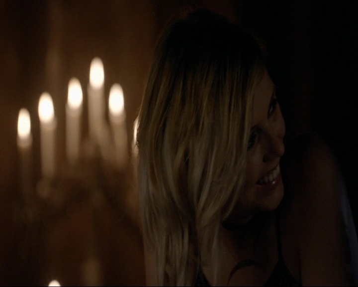 VampireDiaries-dot-nl_TheOriginals4x05IHearYouKnocking2120.jpg