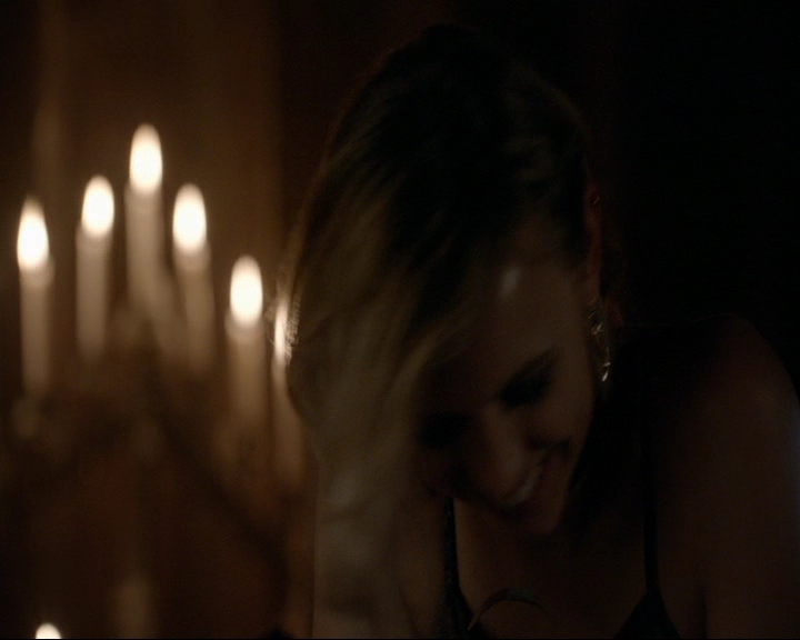 VampireDiaries-dot-nl_TheOriginals4x05IHearYouKnocking2121.jpg