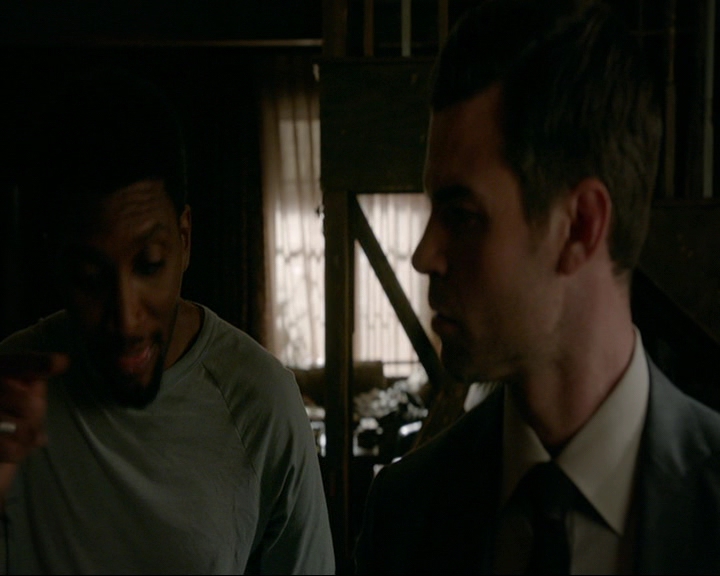 VampireDiaries-dot-nl_TheOriginals4x06BagOfCobras0164.jpg