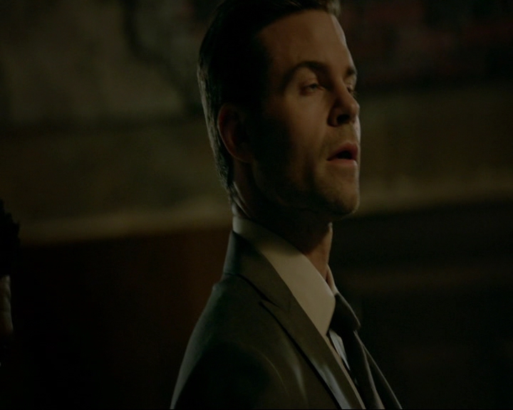 VampireDiaries-dot-nl_TheOriginals4x06BagOfCobras0200.jpg