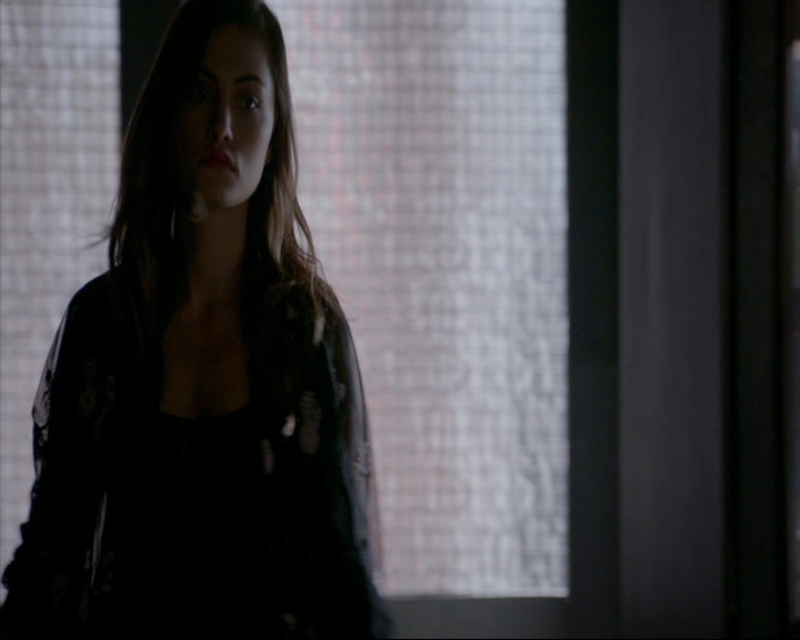 VampireDiaries-dot-nl_TheOriginals4x06BagOfCobras0254.jpg