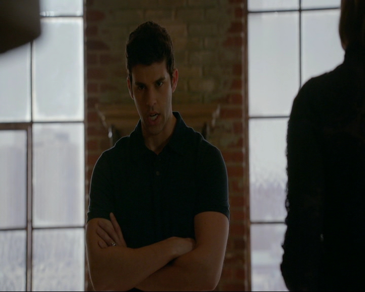 VampireDiaries-dot-nl_TheOriginals4x06BagOfCobras0301.jpg