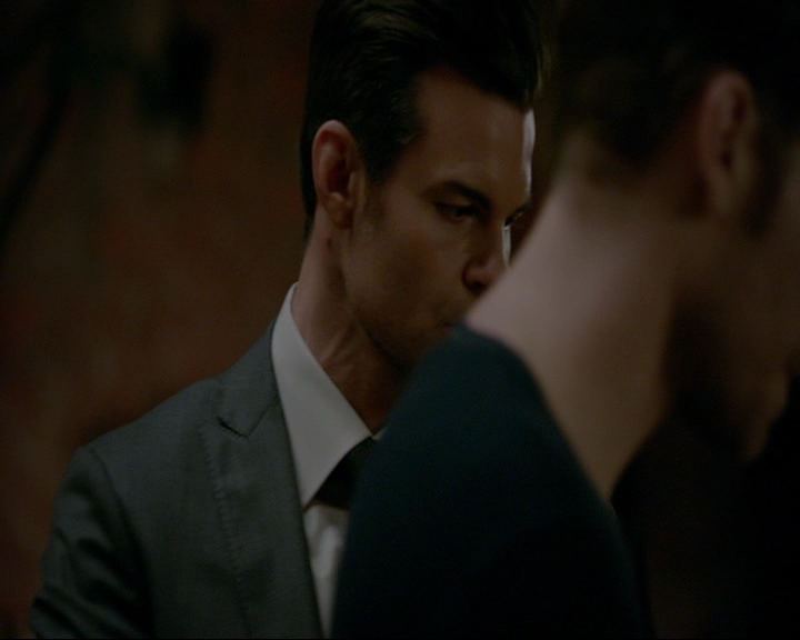 VampireDiaries-dot-nl_TheOriginals4x06BagOfCobras0435.jpg