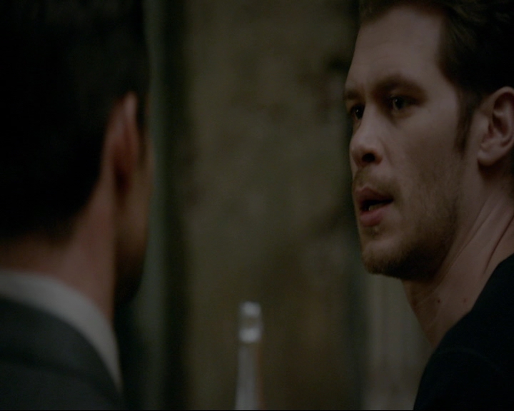 VampireDiaries-dot-nl_TheOriginals4x06BagOfCobras0462.jpg