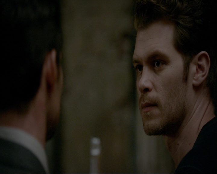 VampireDiaries-dot-nl_TheOriginals4x06BagOfCobras0466.jpg