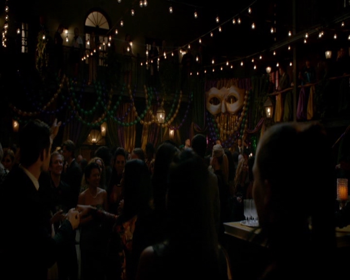 VampireDiaries-dot-nl_TheOriginals4x06BagOfCobras0481.jpg