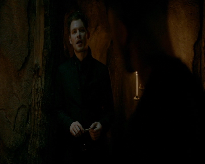 VampireDiaries-dot-nl_TheOriginals4x06BagOfCobras0537.jpg