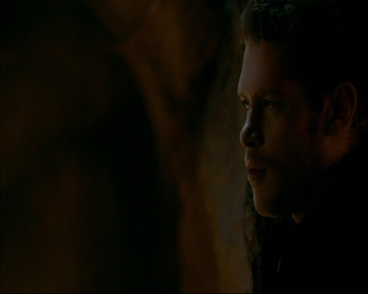 VampireDiaries-dot-nl_TheOriginals4x06BagOfCobras0550.jpg