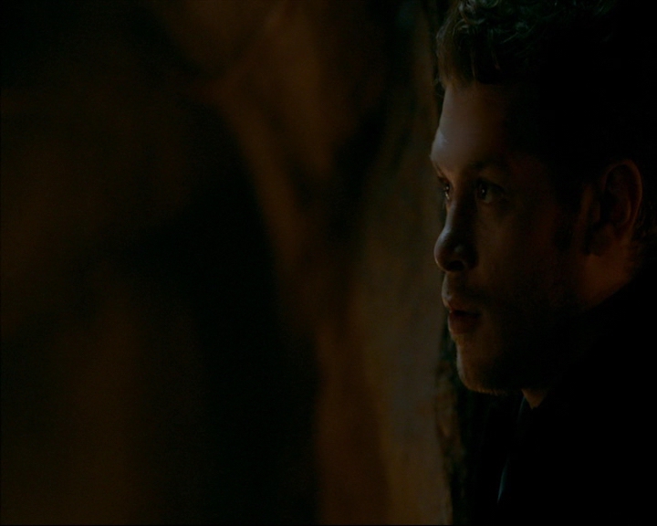 VampireDiaries-dot-nl_TheOriginals4x06BagOfCobras0551.jpg