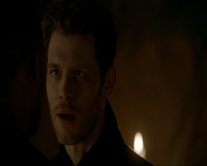 VampireDiaries-dot-nl_TheOriginals4x06BagOfCobras0595.jpg