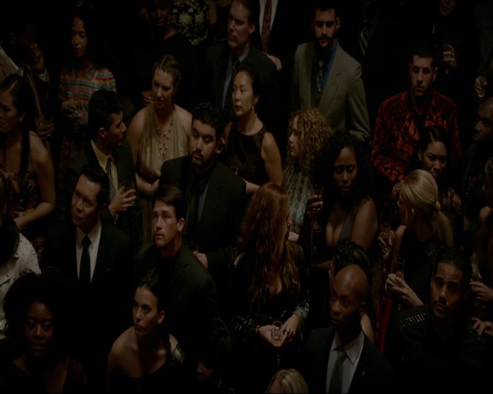 VampireDiaries-dot-nl_TheOriginals4x06BagOfCobras0618.jpg