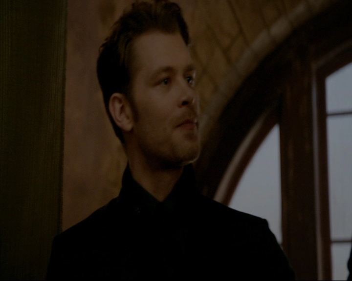 VampireDiaries-dot-nl_TheOriginals4x06BagOfCobras0629.jpg