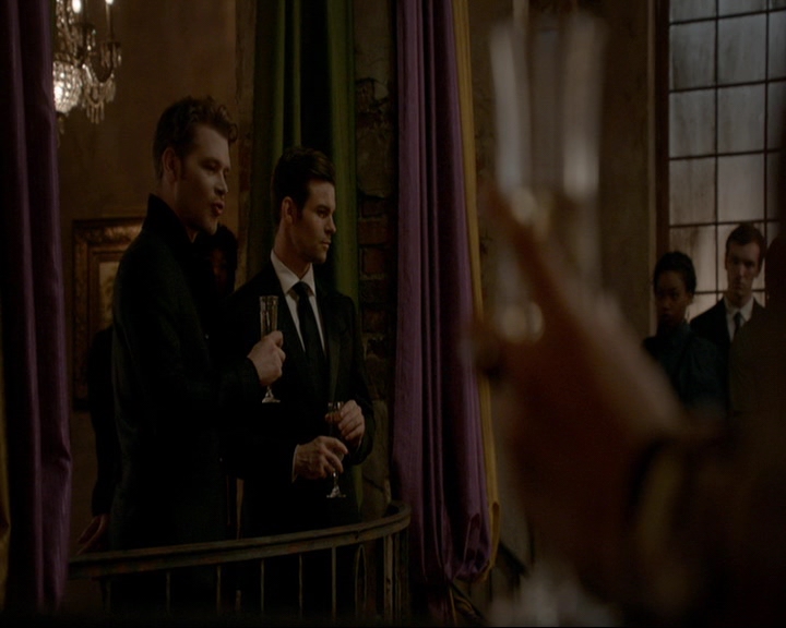 VampireDiaries-dot-nl_TheOriginals4x06BagOfCobras0649.jpg