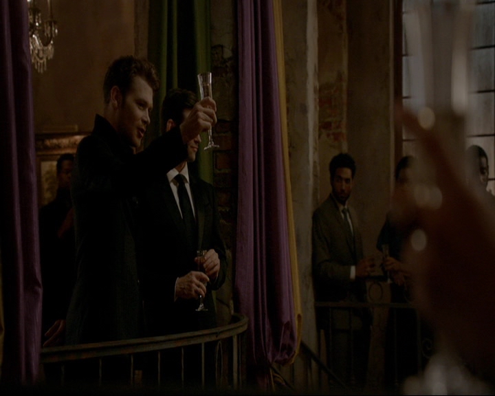 VampireDiaries-dot-nl_TheOriginals4x06BagOfCobras0655.jpg