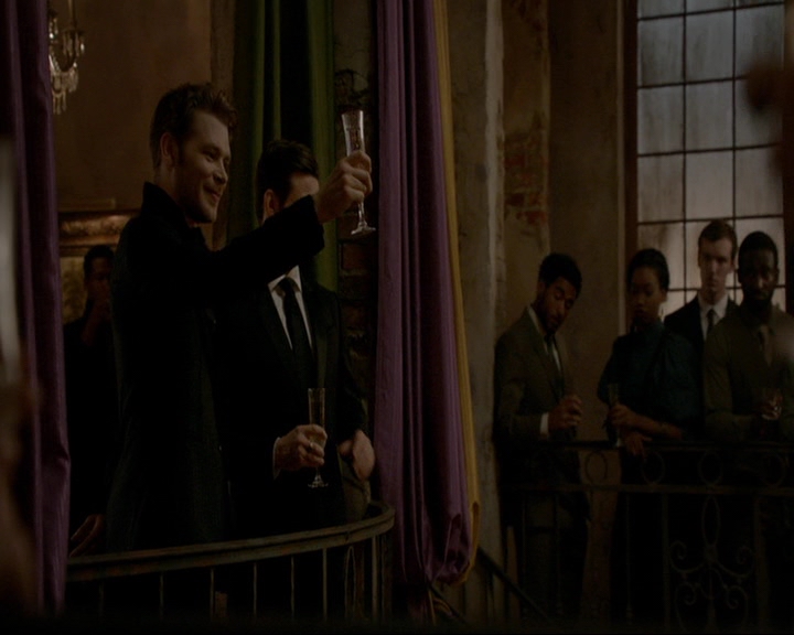 VampireDiaries-dot-nl_TheOriginals4x06BagOfCobras0656.jpg