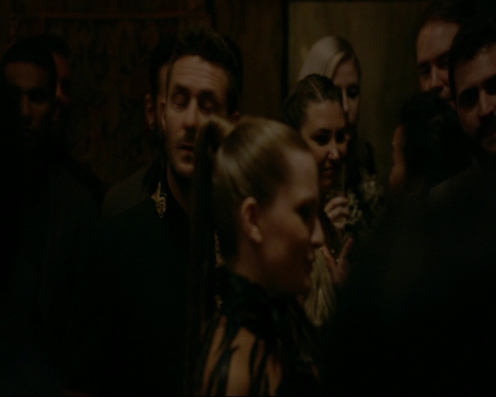 VampireDiaries-dot-nl_TheOriginals4x06BagOfCobras0679.jpg