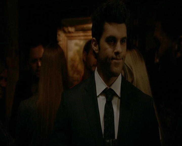 VampireDiaries-dot-nl_TheOriginals4x06BagOfCobras0687.jpg