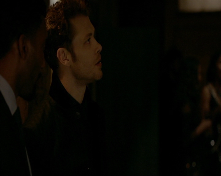 VampireDiaries-dot-nl_TheOriginals4x06BagOfCobras0736.jpg