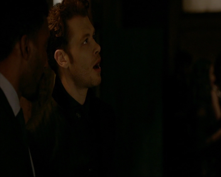 VampireDiaries-dot-nl_TheOriginals4x06BagOfCobras0737.jpg