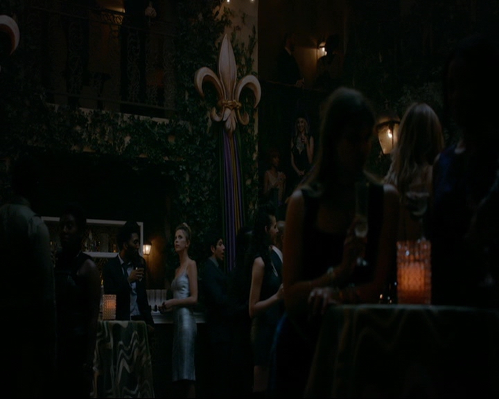 VampireDiaries-dot-nl_TheOriginals4x06BagOfCobras1533.jpg