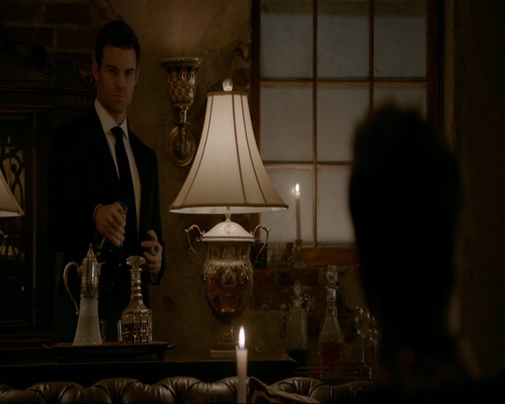 VampireDiaries-dot-nl_TheOriginals4x06BagOfCobras1641.jpg