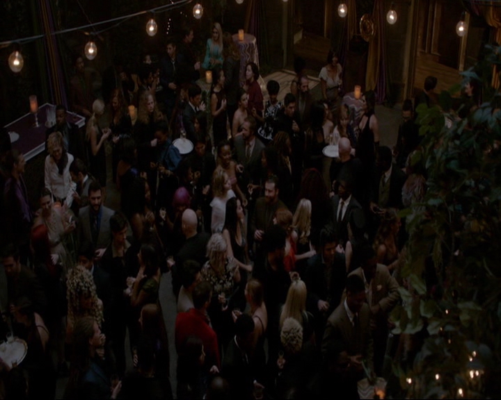 VampireDiaries-dot-nl_TheOriginals4x06BagOfCobras1879.jpg