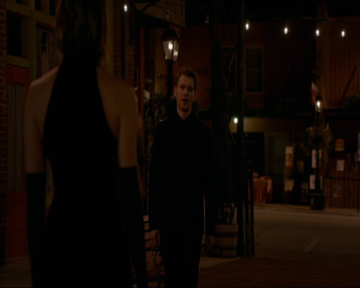 VampireDiaries-dot-nl_TheOriginals4x06BagOfCobras1951.jpg