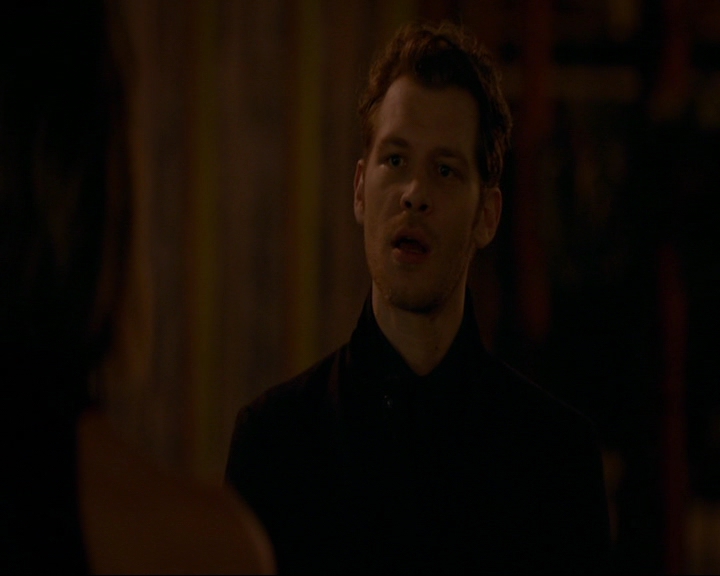 VampireDiaries-dot-nl_TheOriginals4x06BagOfCobras1955.jpg