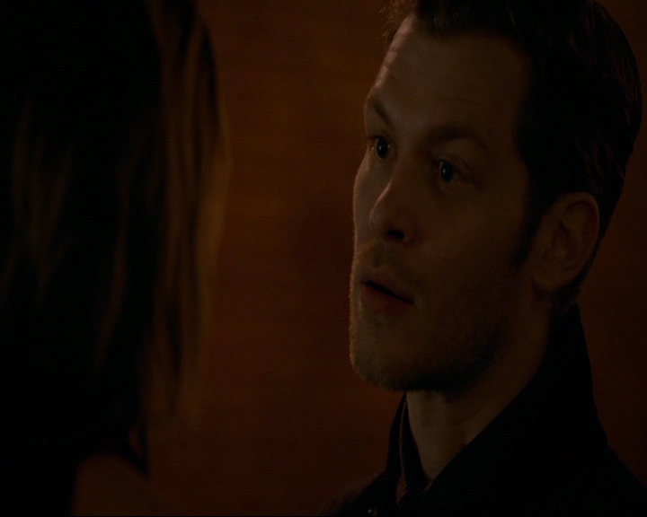 VampireDiaries-dot-nl_TheOriginals4x06BagOfCobras1963.jpg